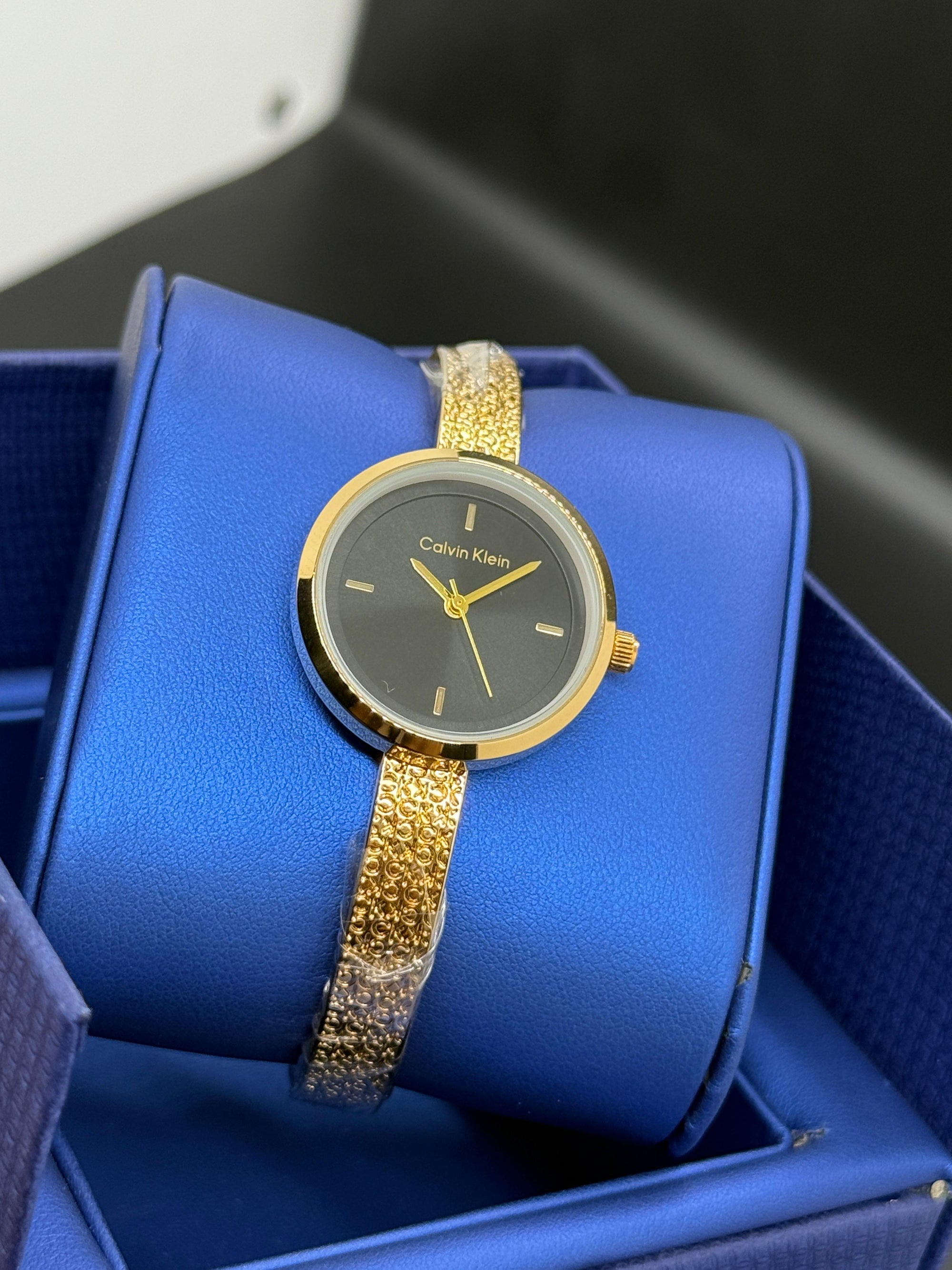 Calvin Klein - Girls Collection