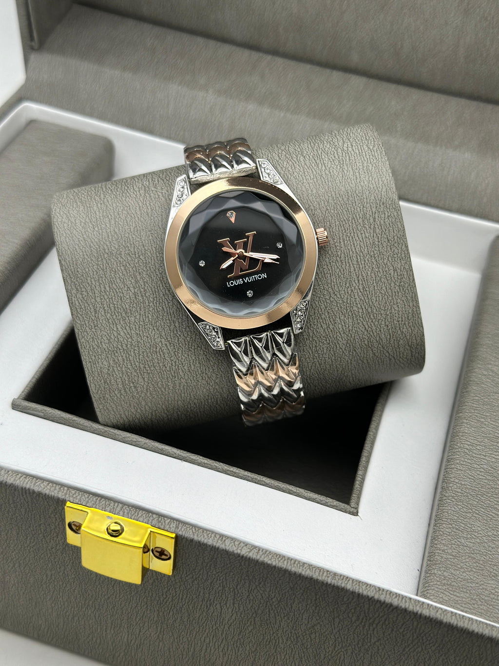 Louis Vuitton premium watches