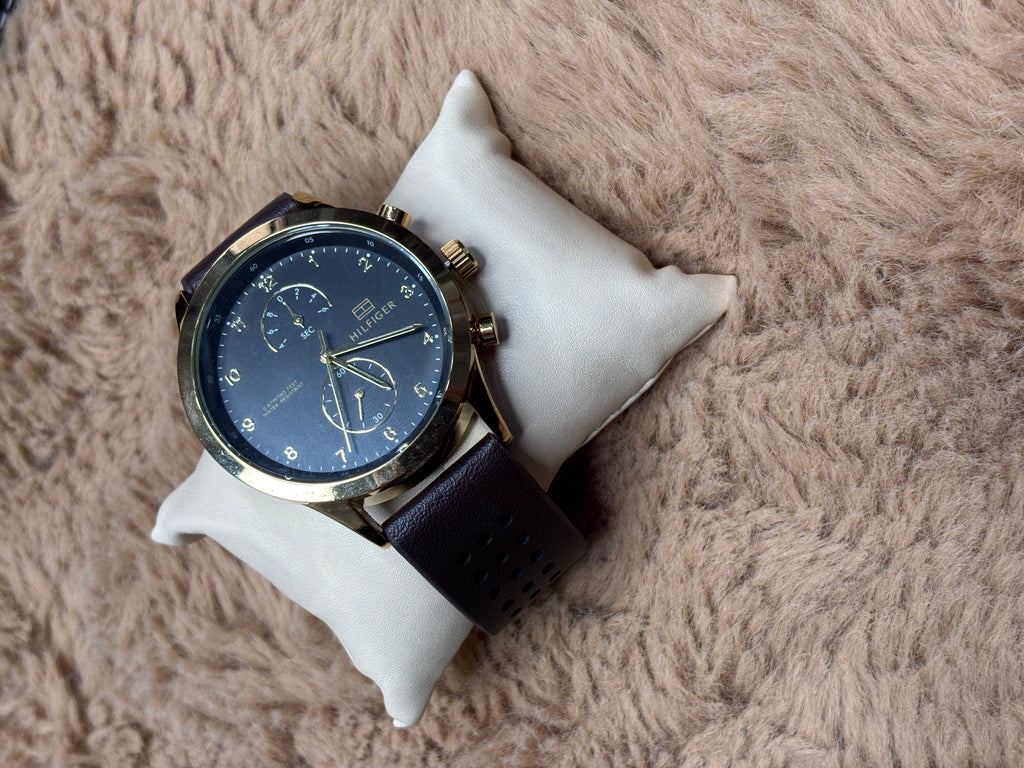 Tommy Hillfiger Brown